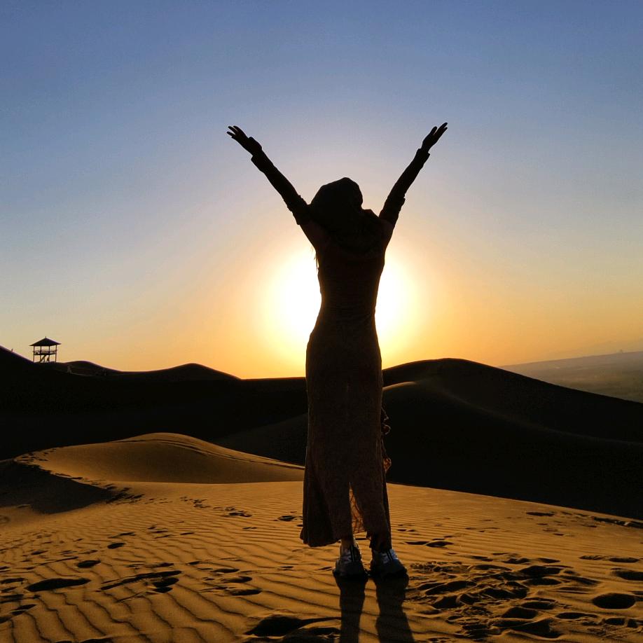 库木塔格沙漠小妖怪