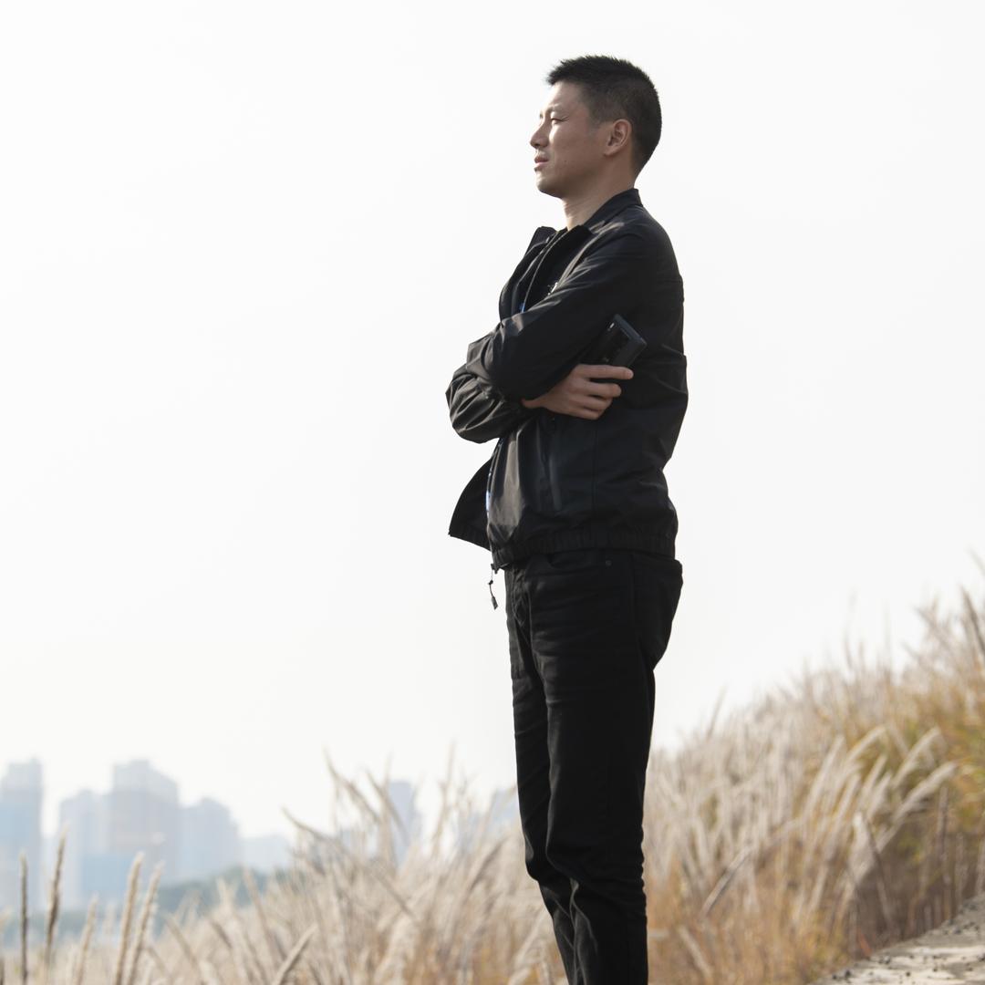 青蛙王子🤴覃辉