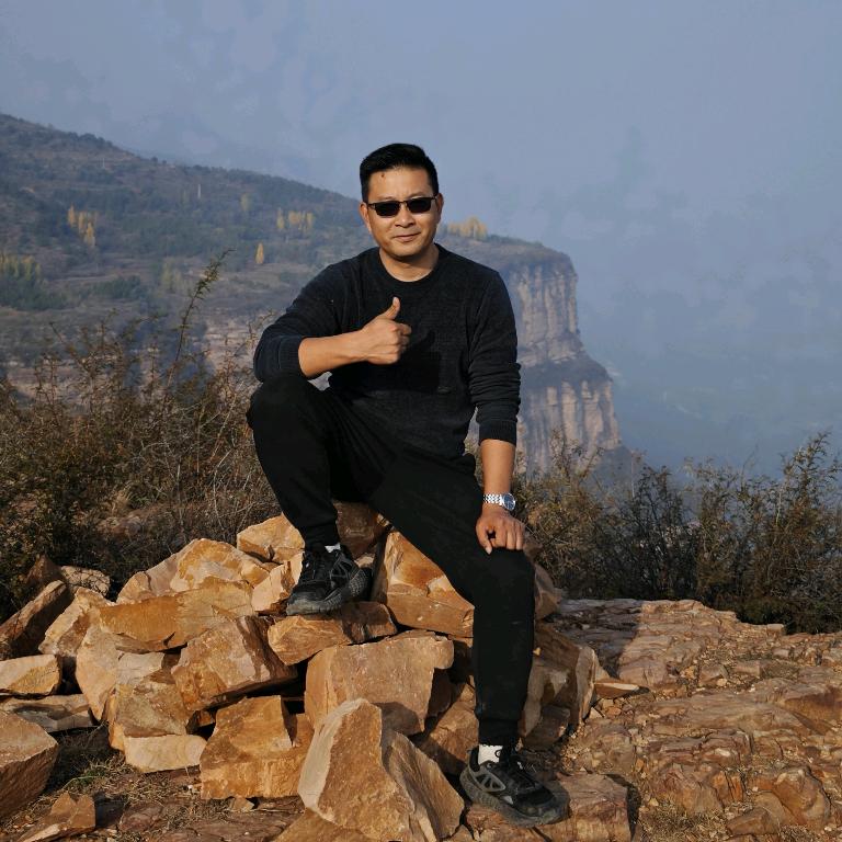 郑州厨电卫浴批发乔好广(奥克斯、法恩莎)