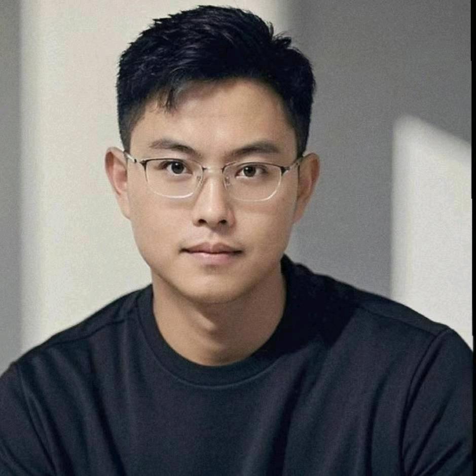 尚君苇 郑州华喜悦二手车