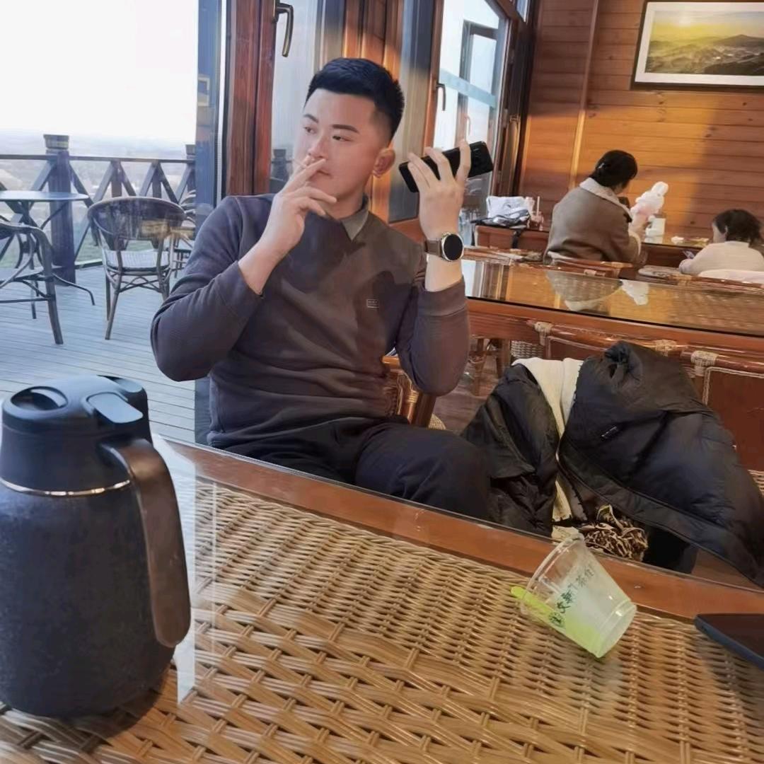 户外鲫鱼大叔