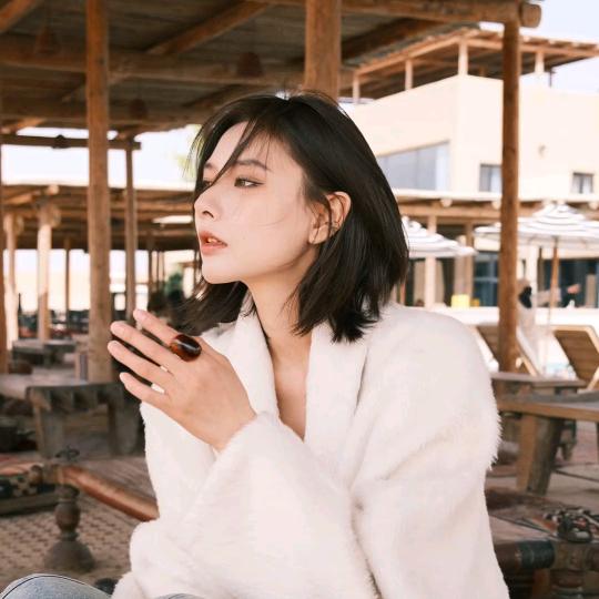 JCCC的穿搭精品橱窗