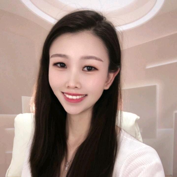 英子💕