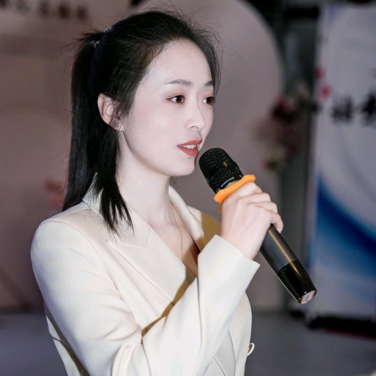 @A诗缔婚庆文化传媒