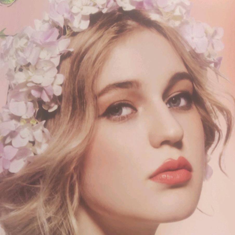 :(℡遇见最美的自己♛:)