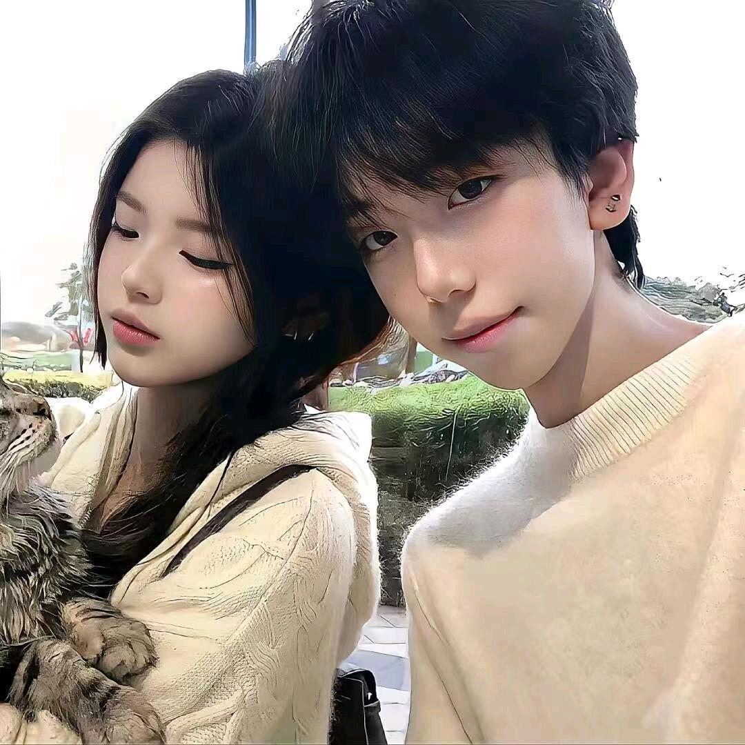 笑着面对。