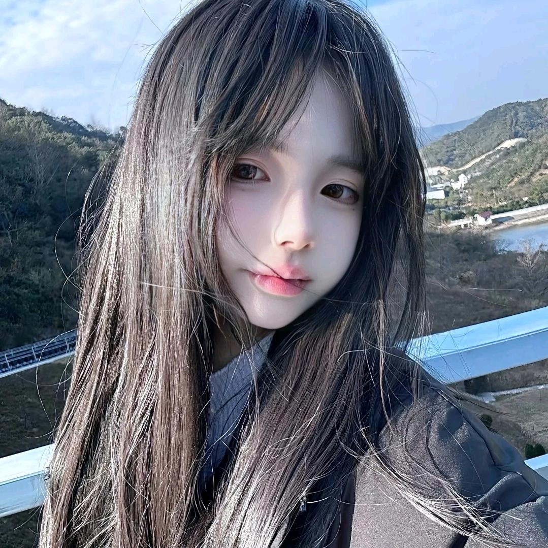 闵馨