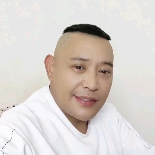 李辉