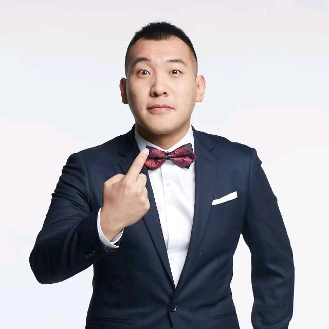 职业分析师梓鑫