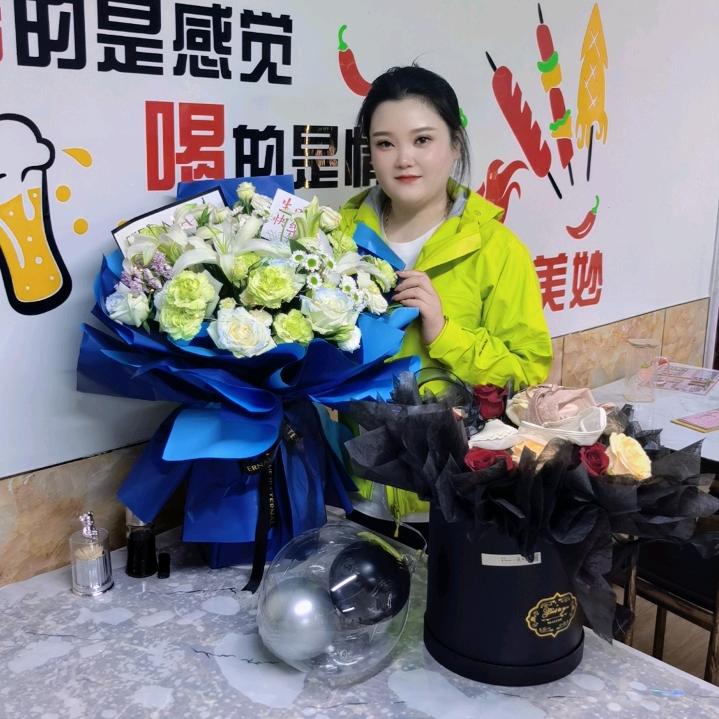 一只开迈腾滴娇
