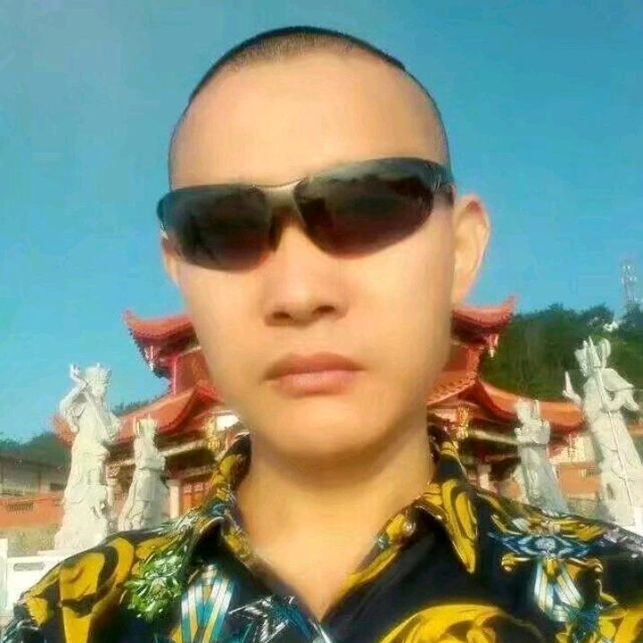 《云游》