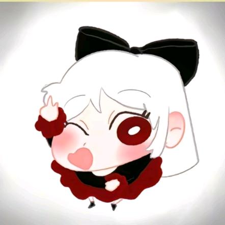 小何🥞