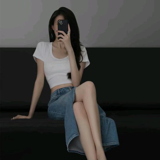 张张爱吃虾