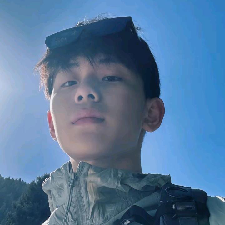 小ye.