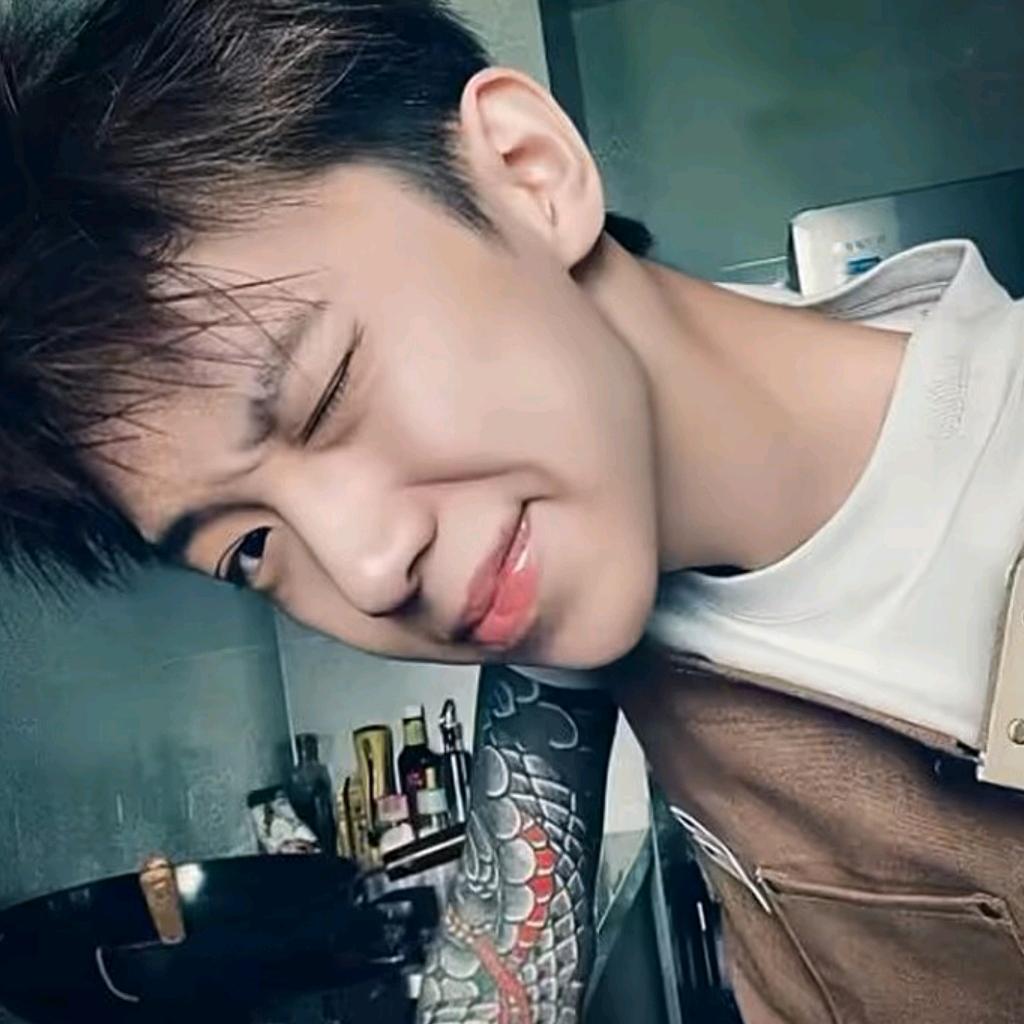 🤗头像
