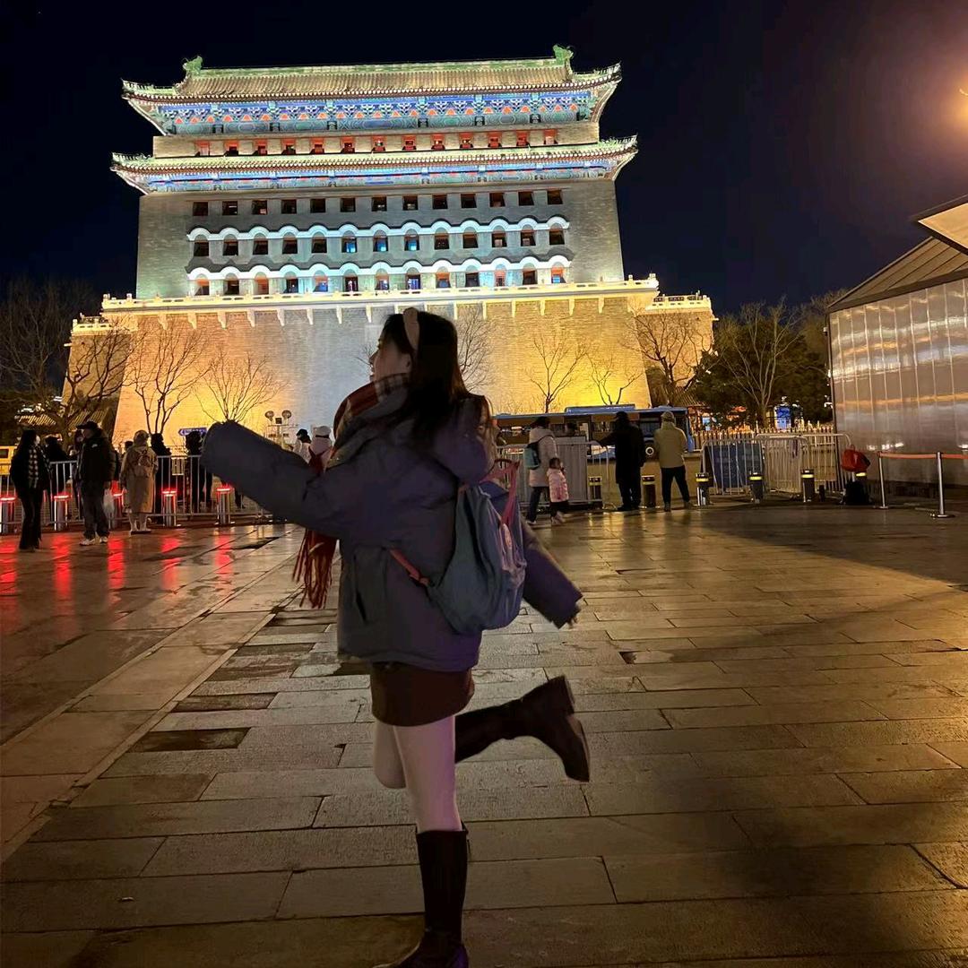 洋娃娃和🐻跳舞