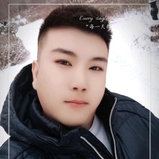 努力奋斗中的阿乐