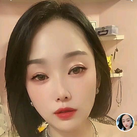 欧洲站实体女装店