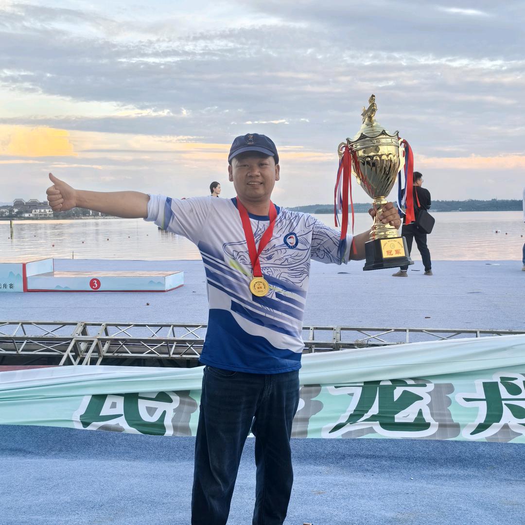 湘阴岭北龙舟艄工杰哥