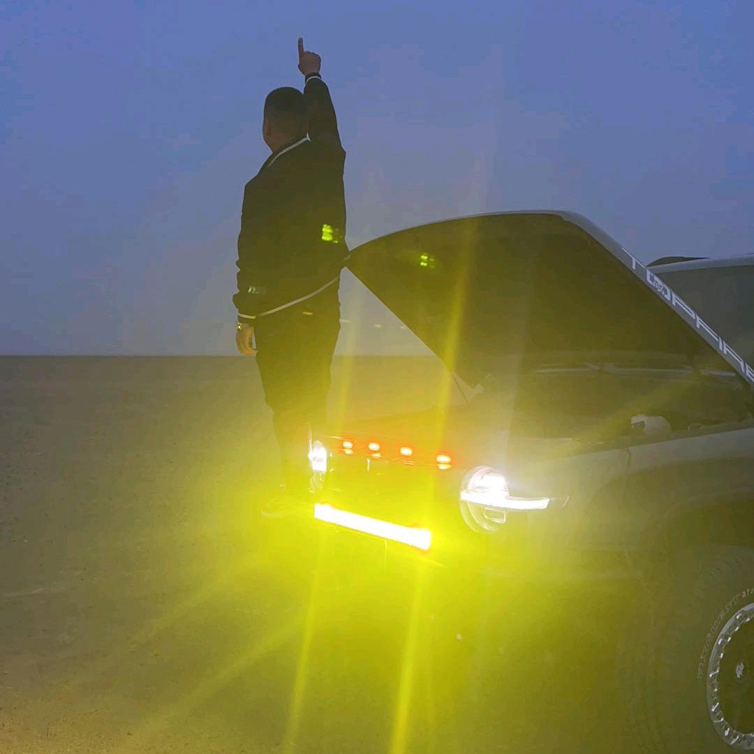 爱越野的小彬子