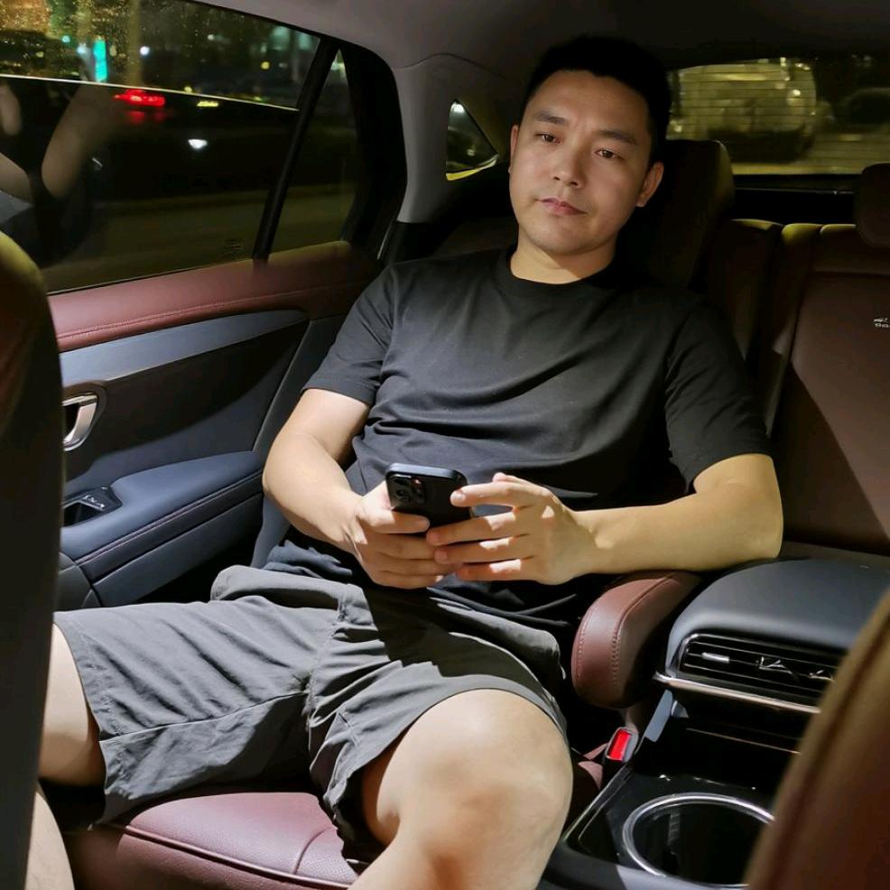 ༼你的吴哥哥༽