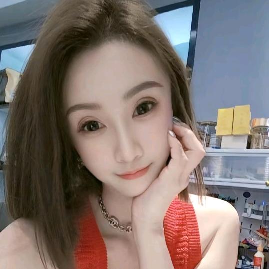 潮流穿搭~熙薇SiVi