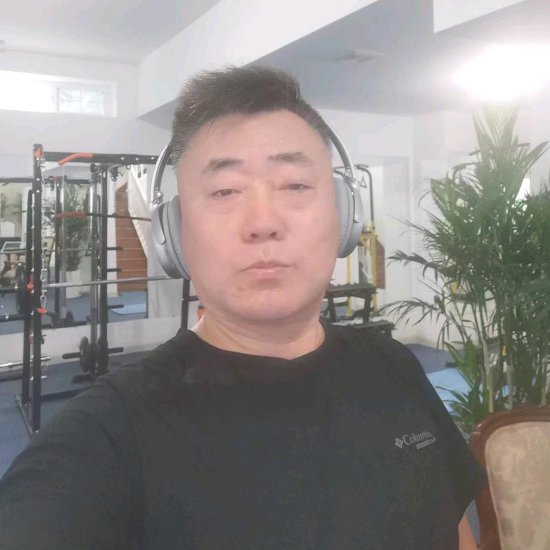 岩哥同行
