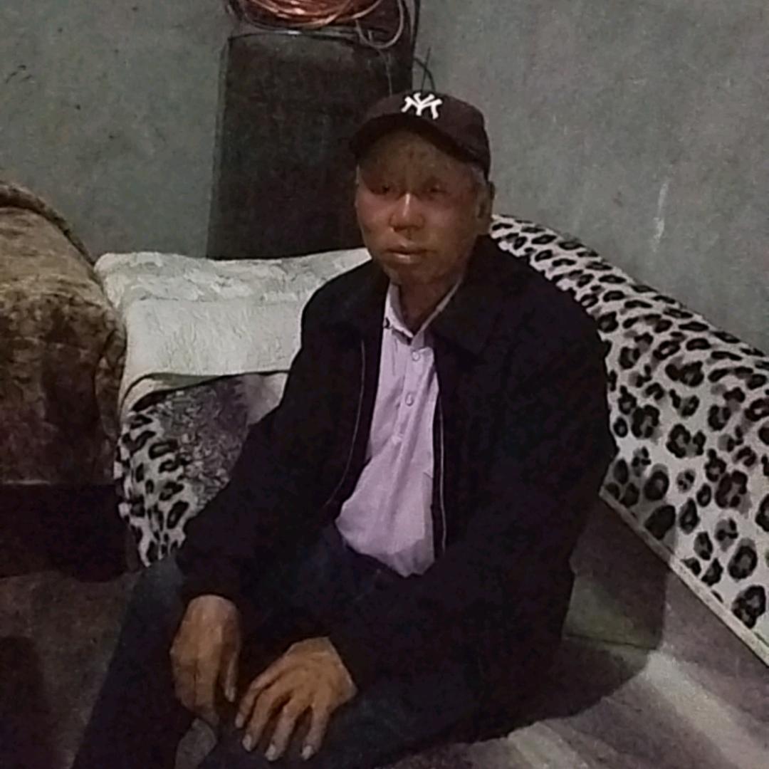 罗林荣