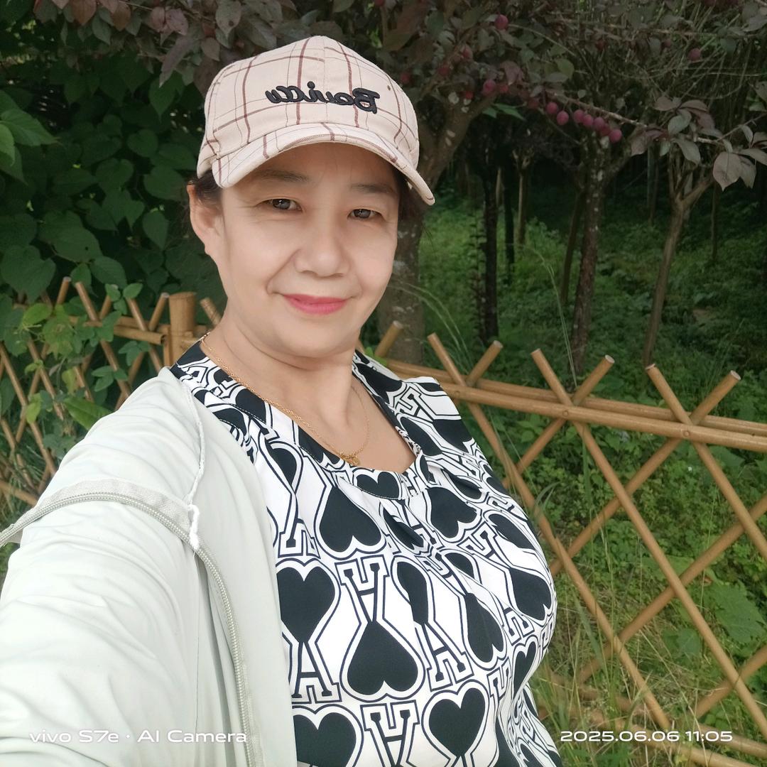 我是丑妹，有空了就是听听歌而已。