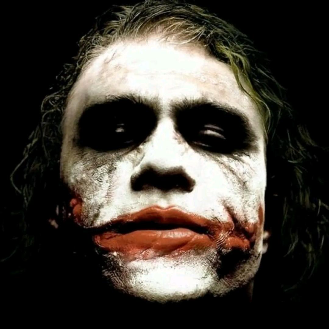 满山的猴子我腚最红