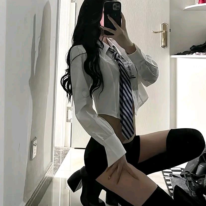 媌小优（别看我置盯视频）