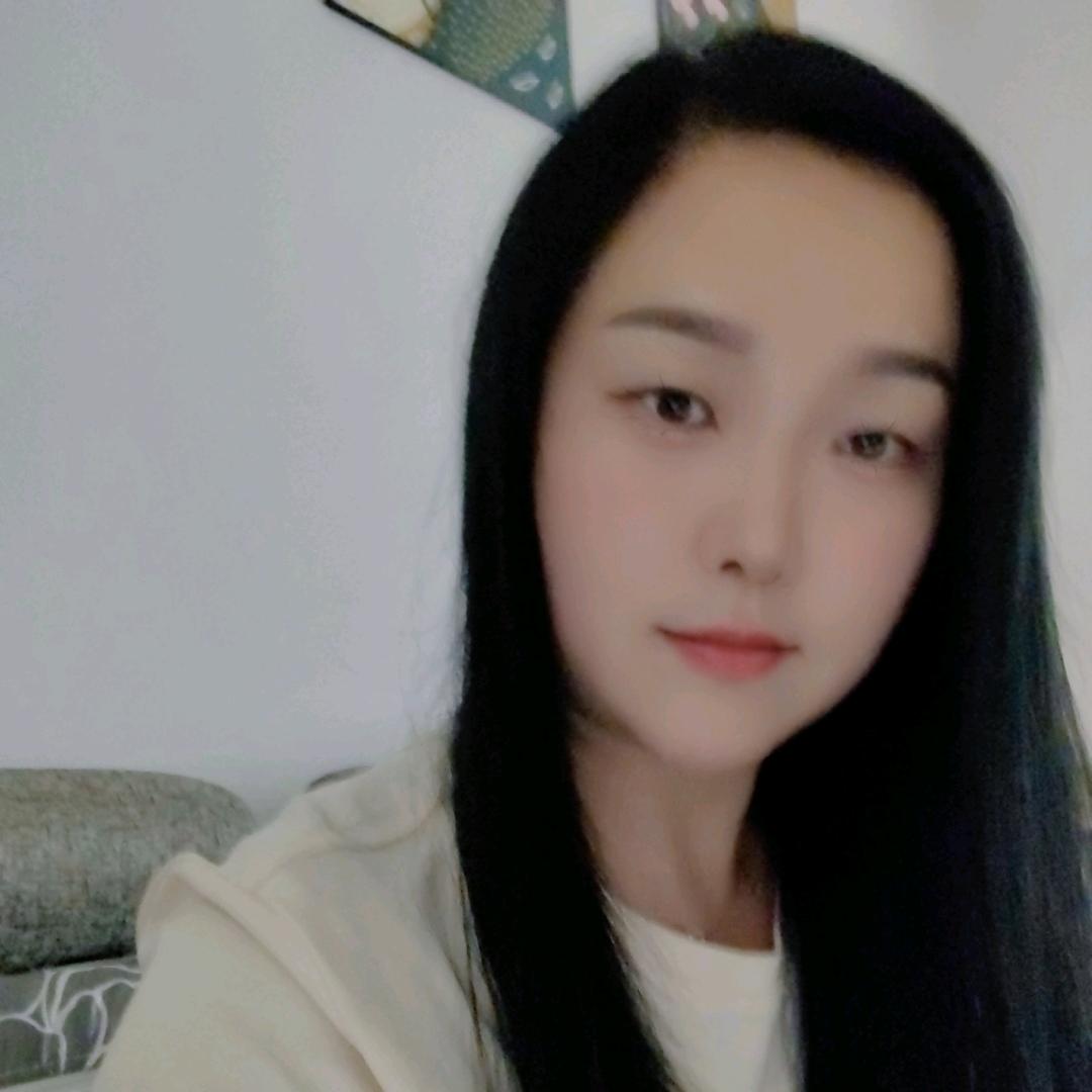 娅娅.