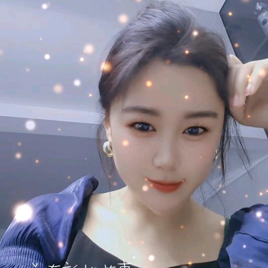 卖打包箱的小姐姐
