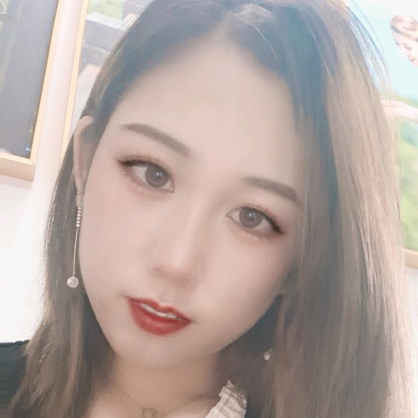 化妆师梦洁