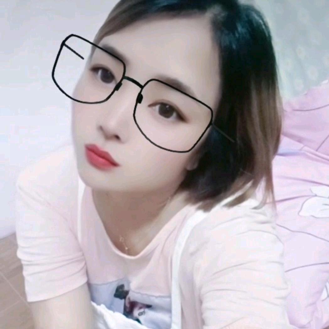 水里的荷花🌺🌺