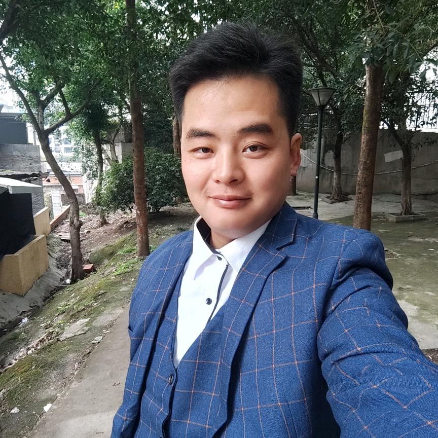 小春哥鲜鱼鸡汤米线面条