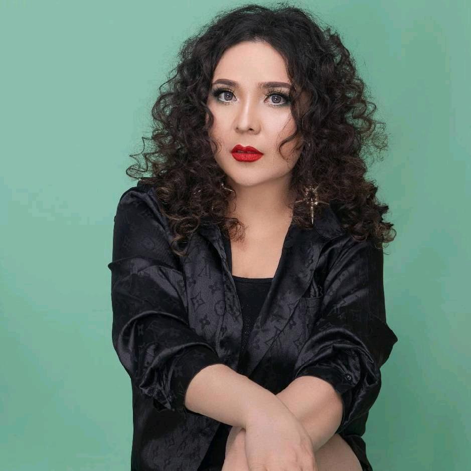 富夫人美容美发店阿米娜