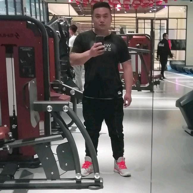 大飞哥汽车凹陷修复