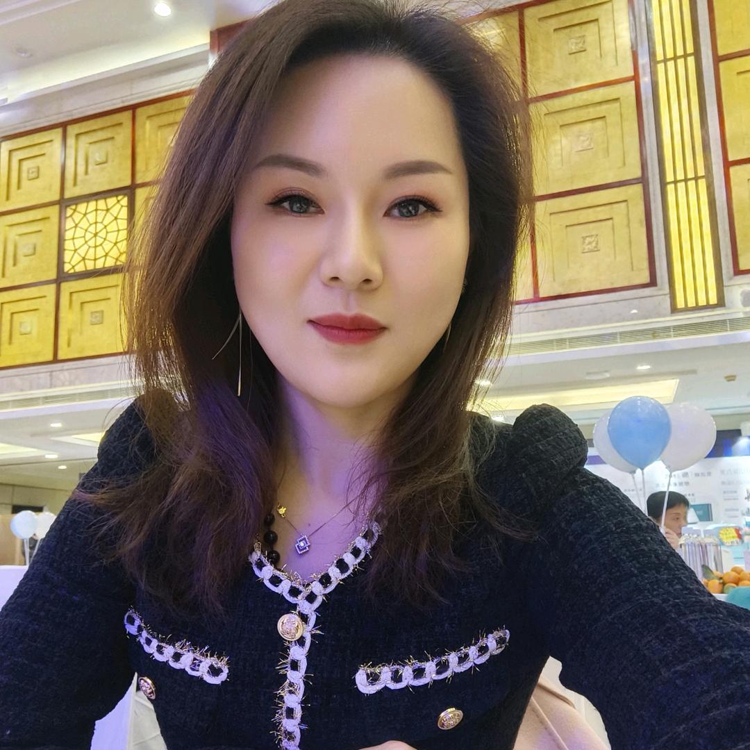 惠慧梦飞雪