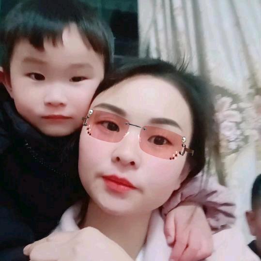 盘州做火锅烤肉的孙姐