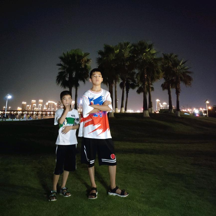志贤志恒成长记