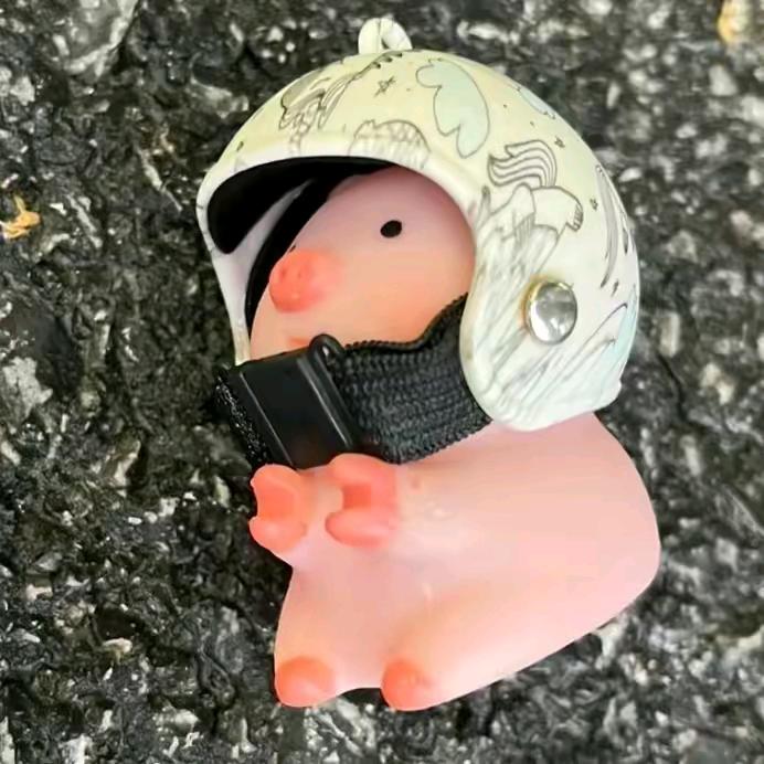 🐷幸福的猪🐷🐬毅哥哥🐬