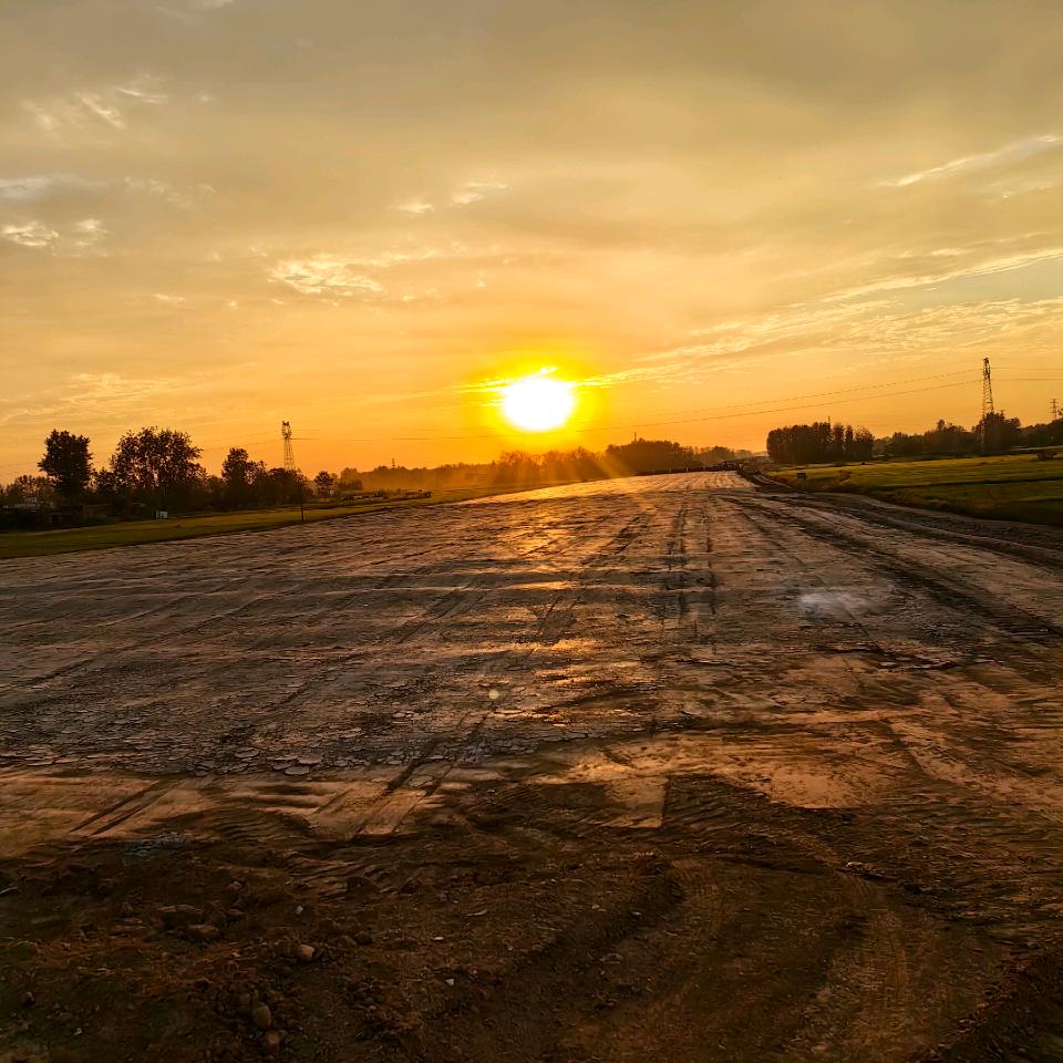 河南，四川峨眉山