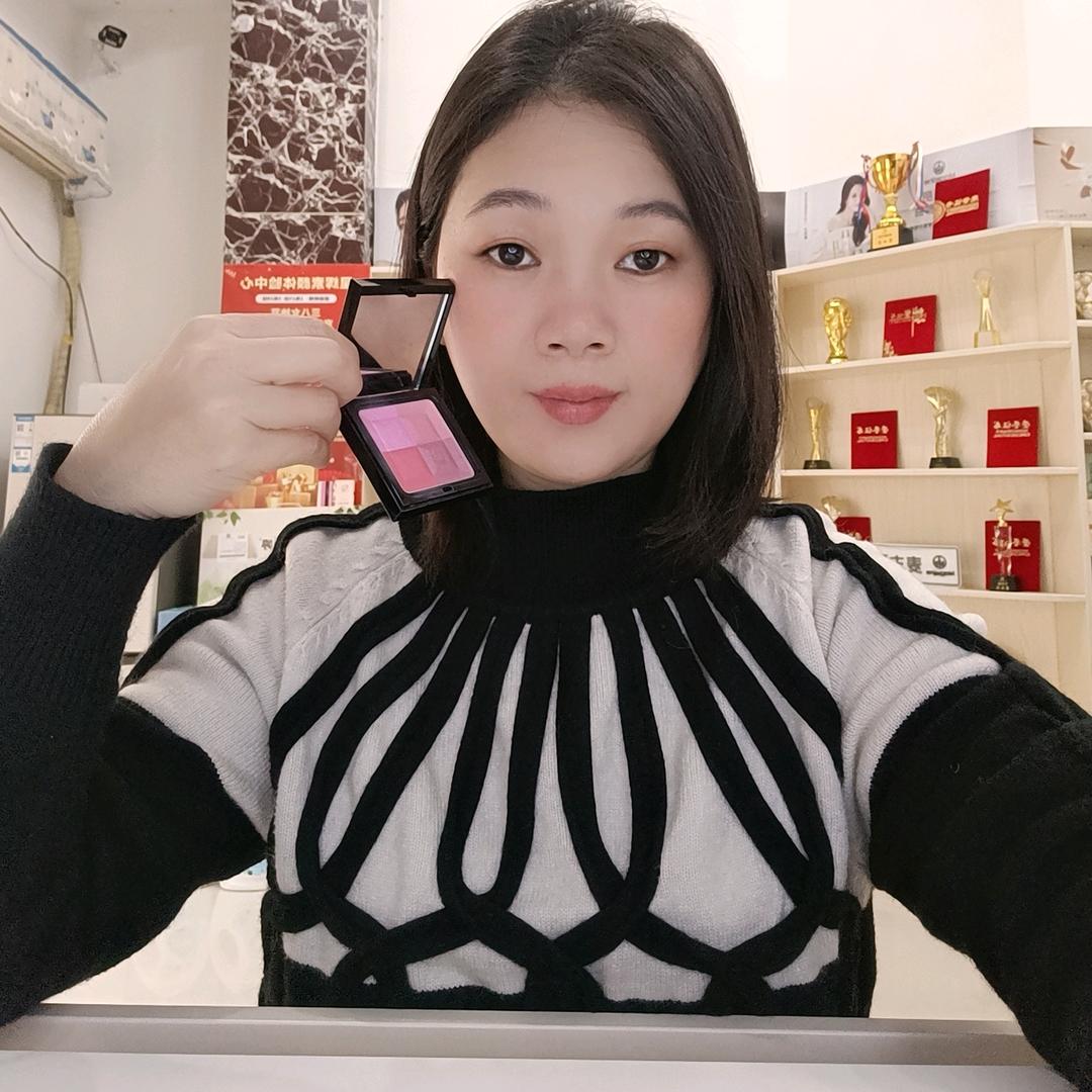 增江光辉雅芳婷床垫赵玲