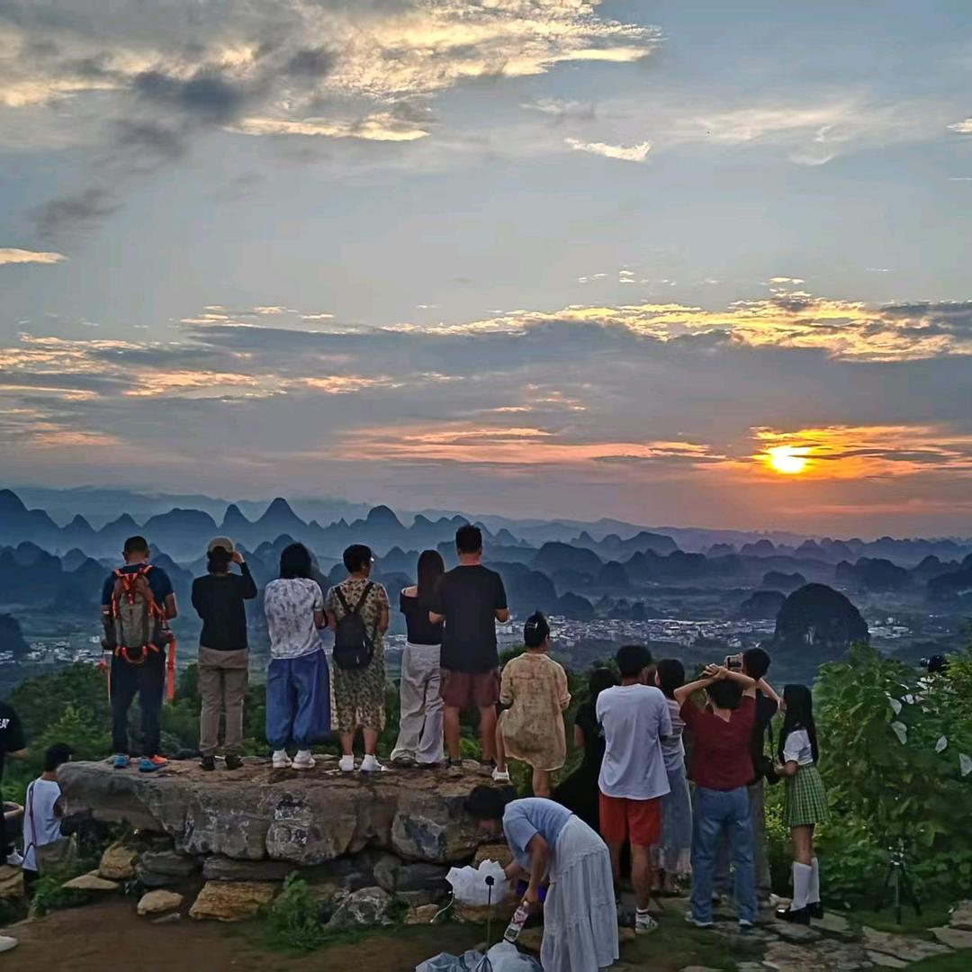 千里江山图专车，