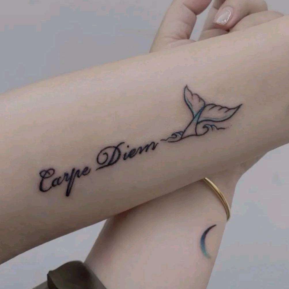 柿柿如意(* ⁰̷̴͈꒨⁰̷̴͈)=͟͟