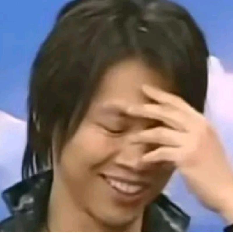 AAA红色大蟑螂