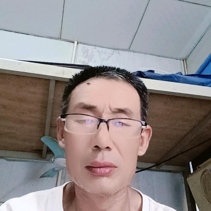 屈广强