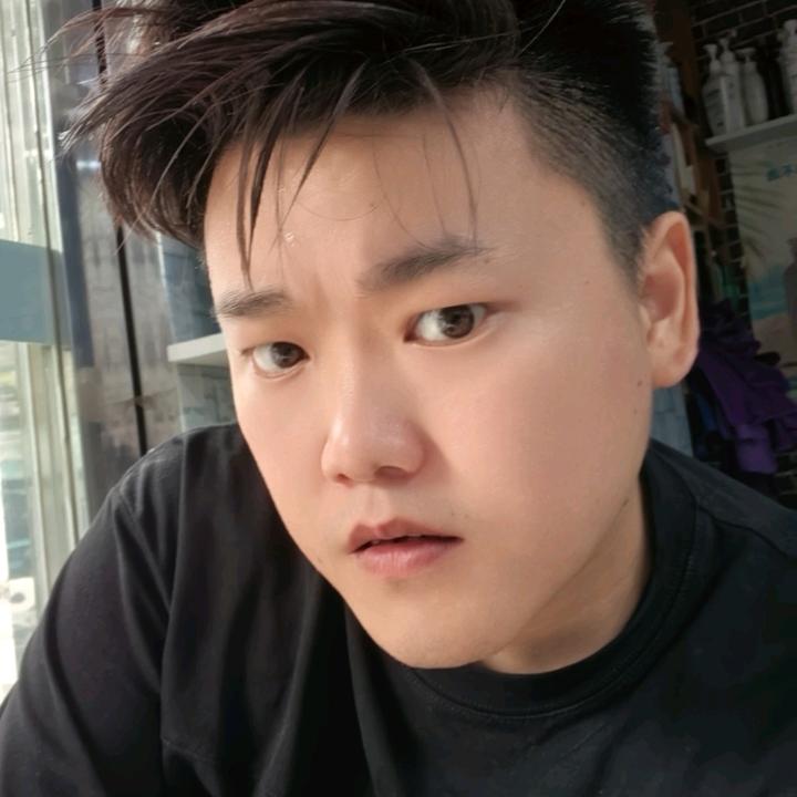 东尼发型设计