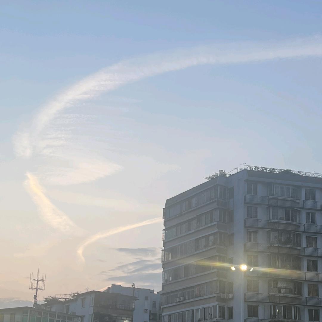 水泥森林中的农民